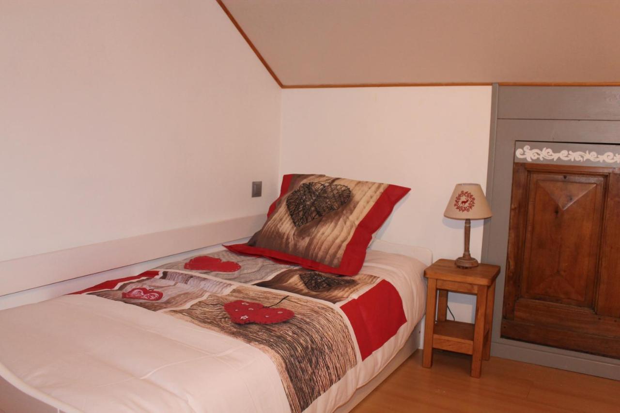 Les Eglantiers Villa Valloire Exteriör bild