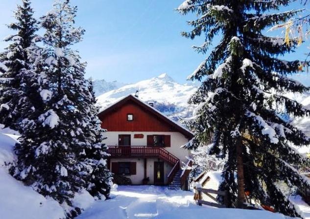 Les Eglantiers Villa Valloire Exteriör bild