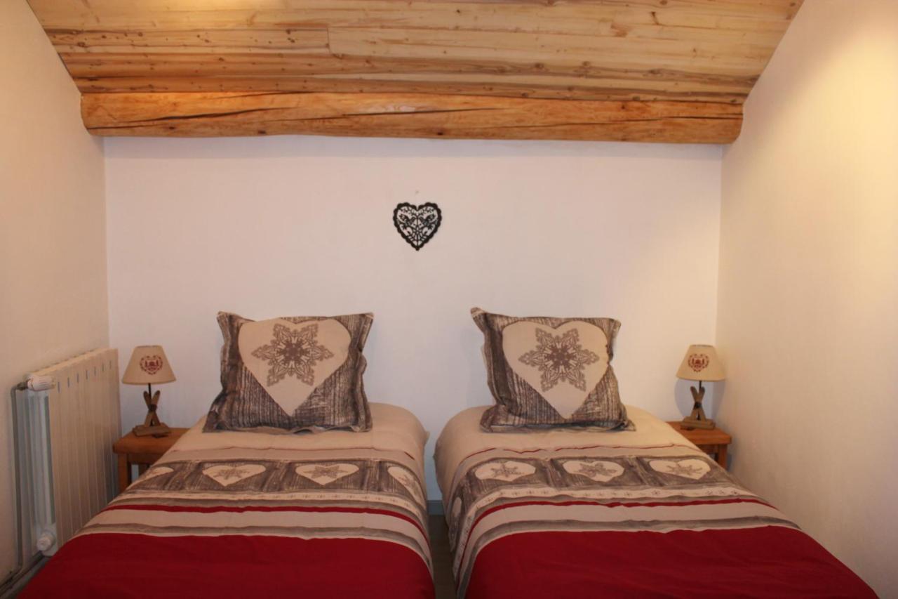 Les Eglantiers Villa Valloire Exteriör bild
